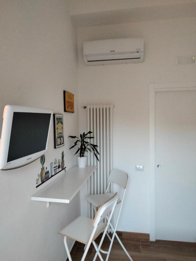 Hotel Mi Casa Tu Casa à Formia Extérieur photo